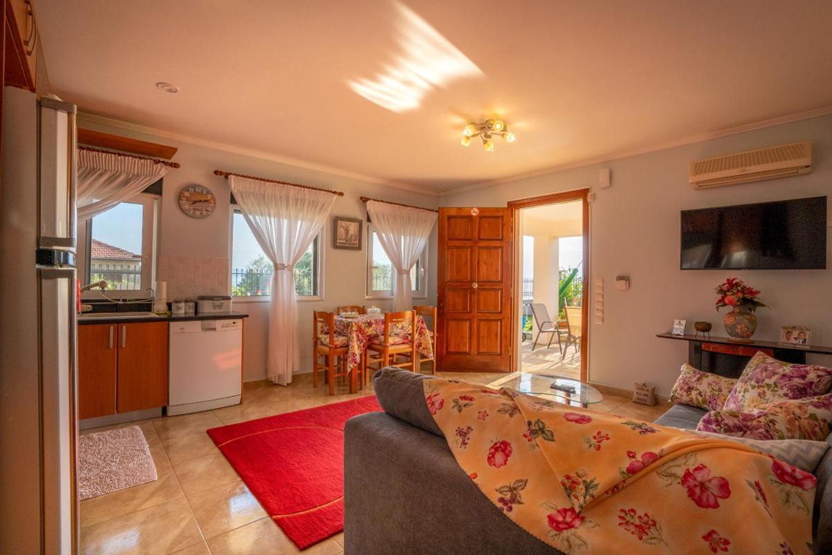 Paralia Platanou Seaview House Екстериор снимка
