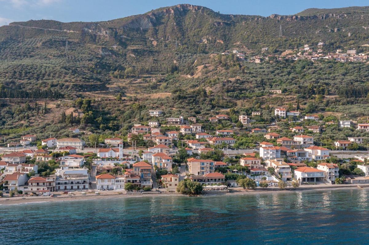 Paralia Platanou Seaview House Екстериор снимка