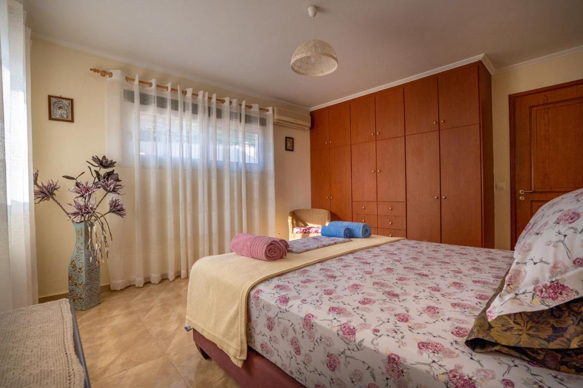 Paralia Platanou Seaview House Екстериор снимка