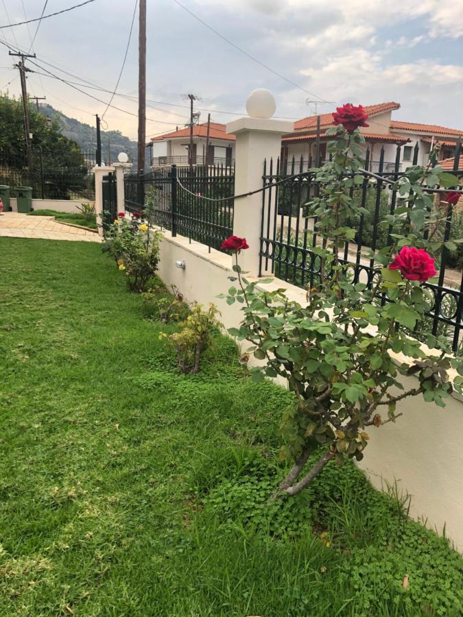 Paralia Platanou Seaview House Екстериор снимка